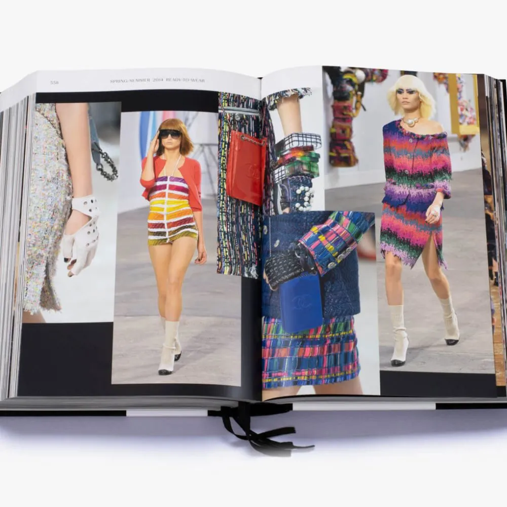 Chanel Catwalk Patrick Mauries Adelia Sabatini Thames and Hudson - Mamic 1970