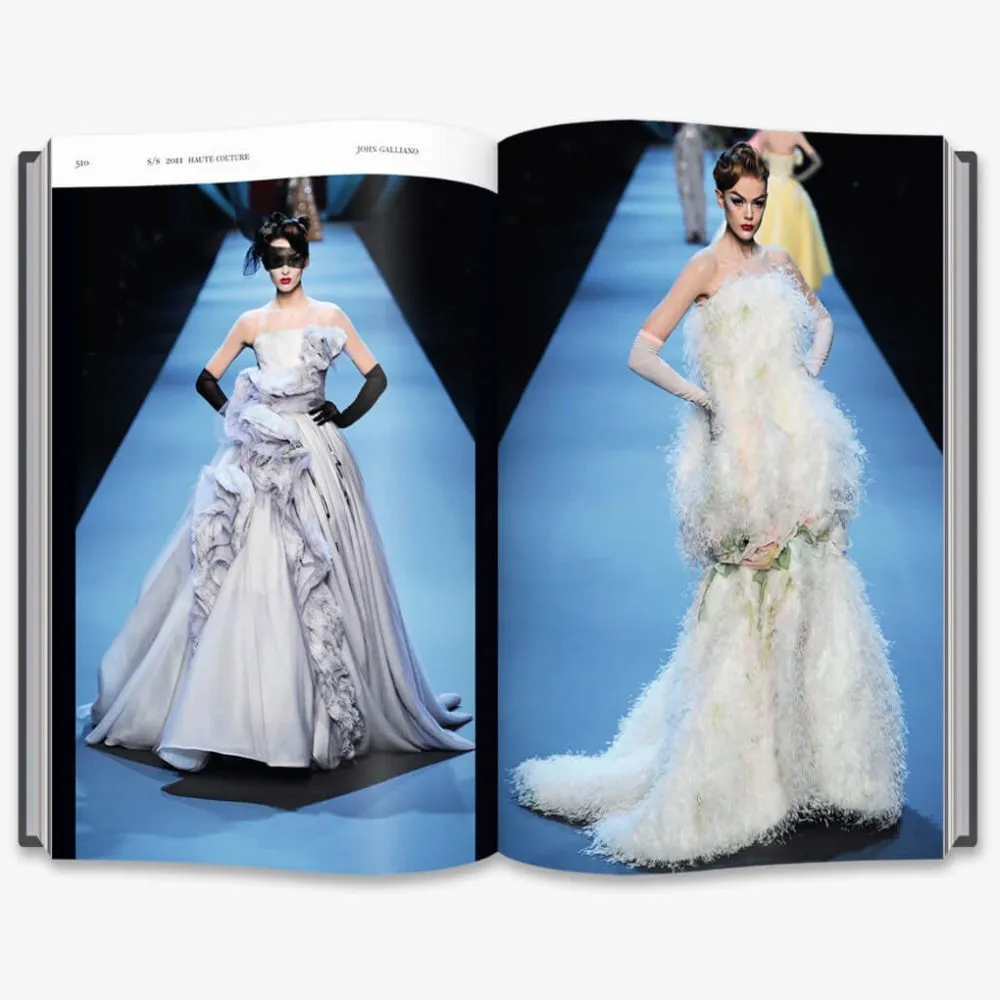 Dior Catwalk Alexander Fury Adelia Sabatini Thames And Hudson - Mamic 1970