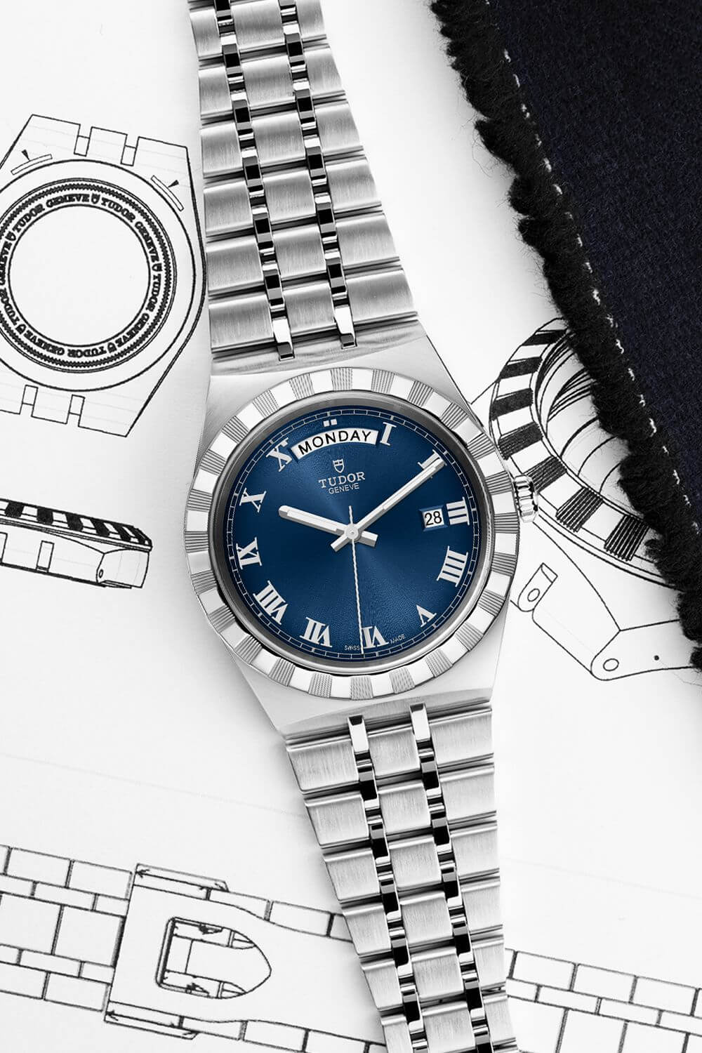 Discover the TUDOR Royal Ref. 28600 Mami 1970