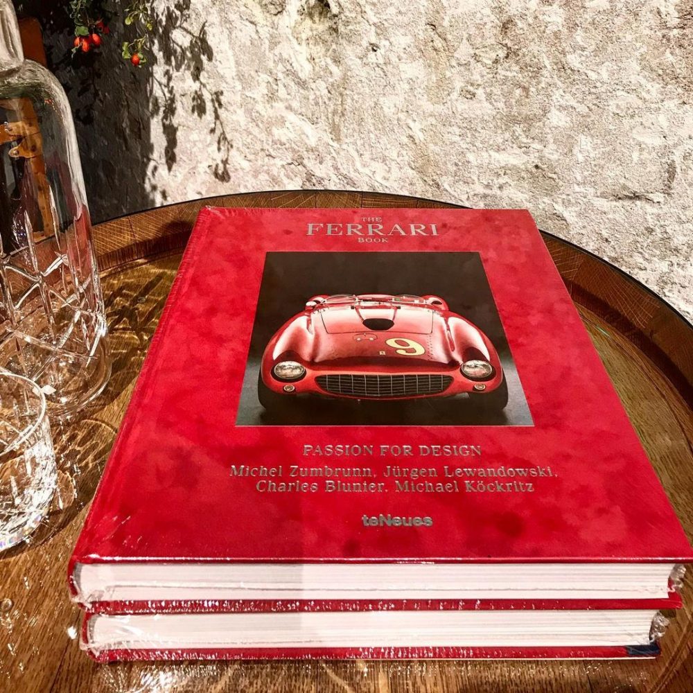 Ferrari Book - Mamic 1970